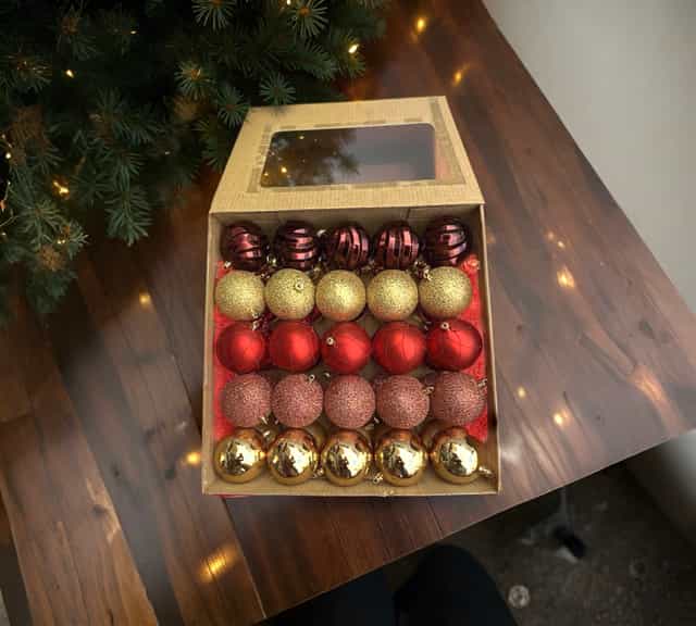 Yılbaşı Ağacı Top Süs Karma 8 CM 50 Adet