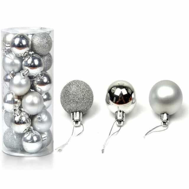 Gümüş Renkli Süslü Yılbaşı Ağacı